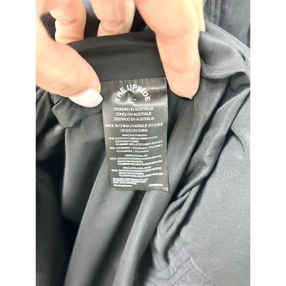 NWT The Upside Stellar Oversized Hooded Puffer Jacket Black Women's Size XS - Picture 6 of 7